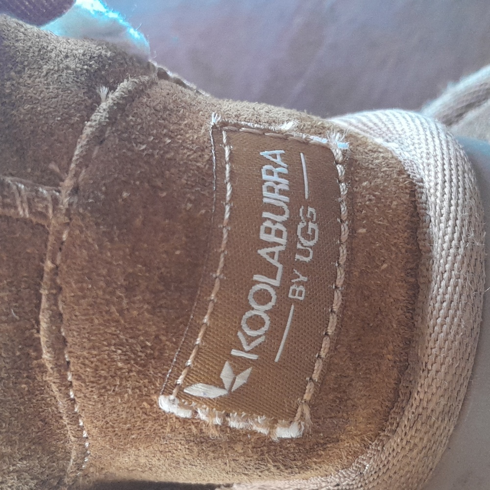 Kookaburra By UGG, girls size 5